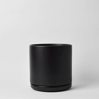  Solid Goods Planter With Saucer