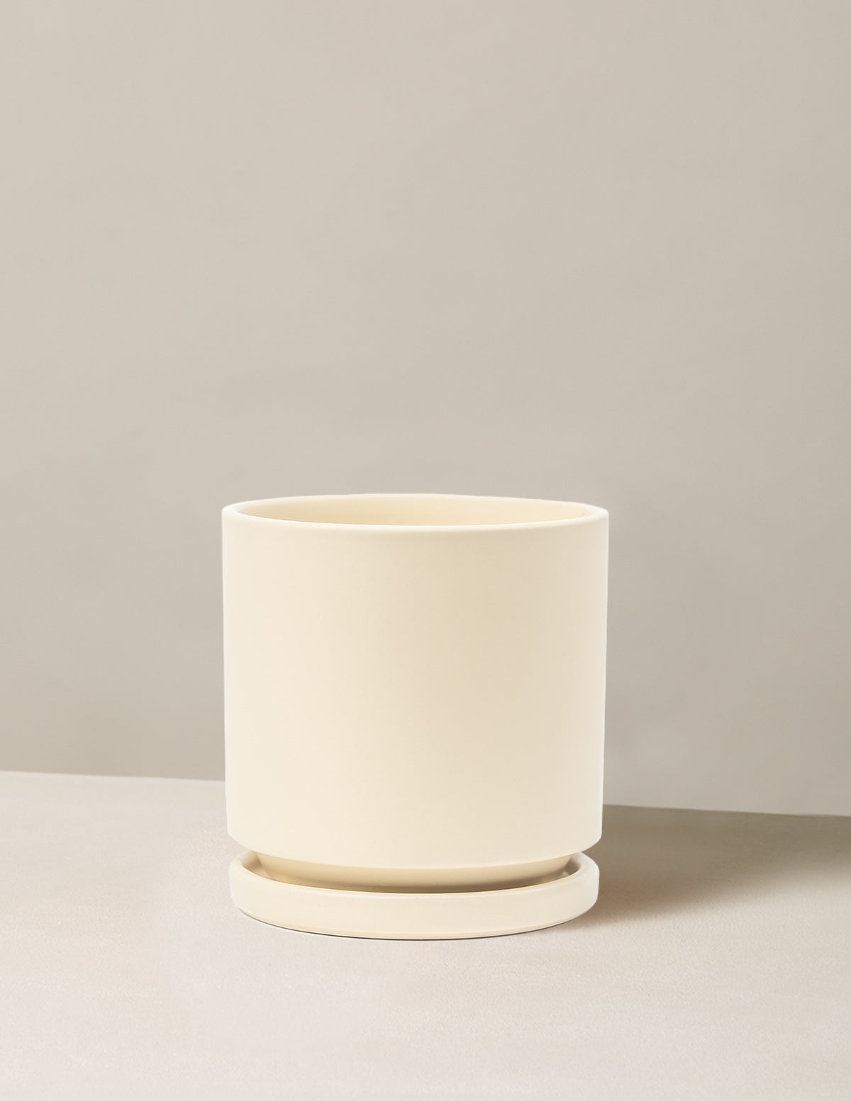  Isabella Planter